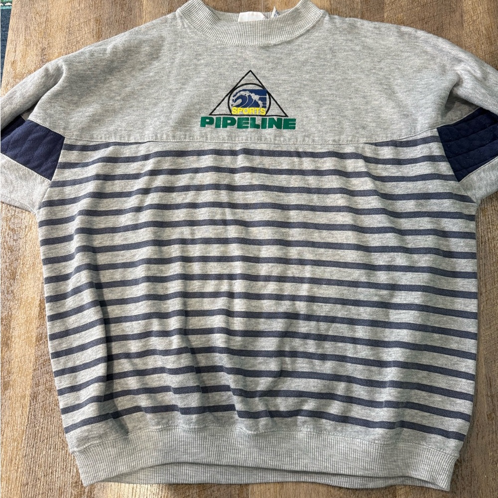 Pipeline sports 90s crewneck